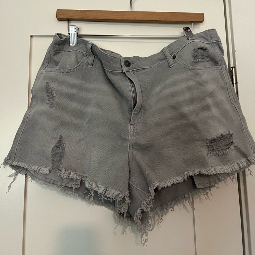 Aerie Daydream Distressed Gray Women's Shorts